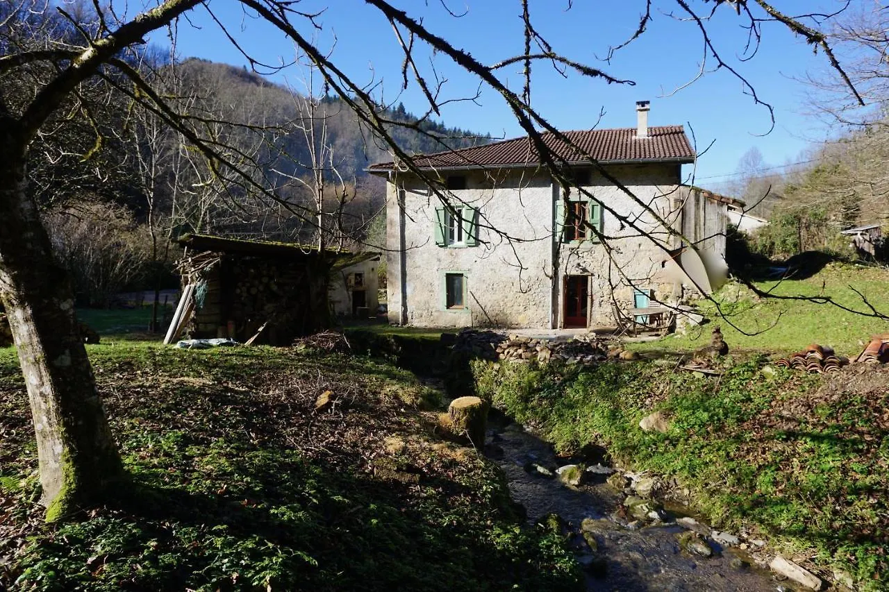 Hébergement de vacances Villa Le Pidro - A Family House With Private Stream And Woodland à Castelnau-Durban France